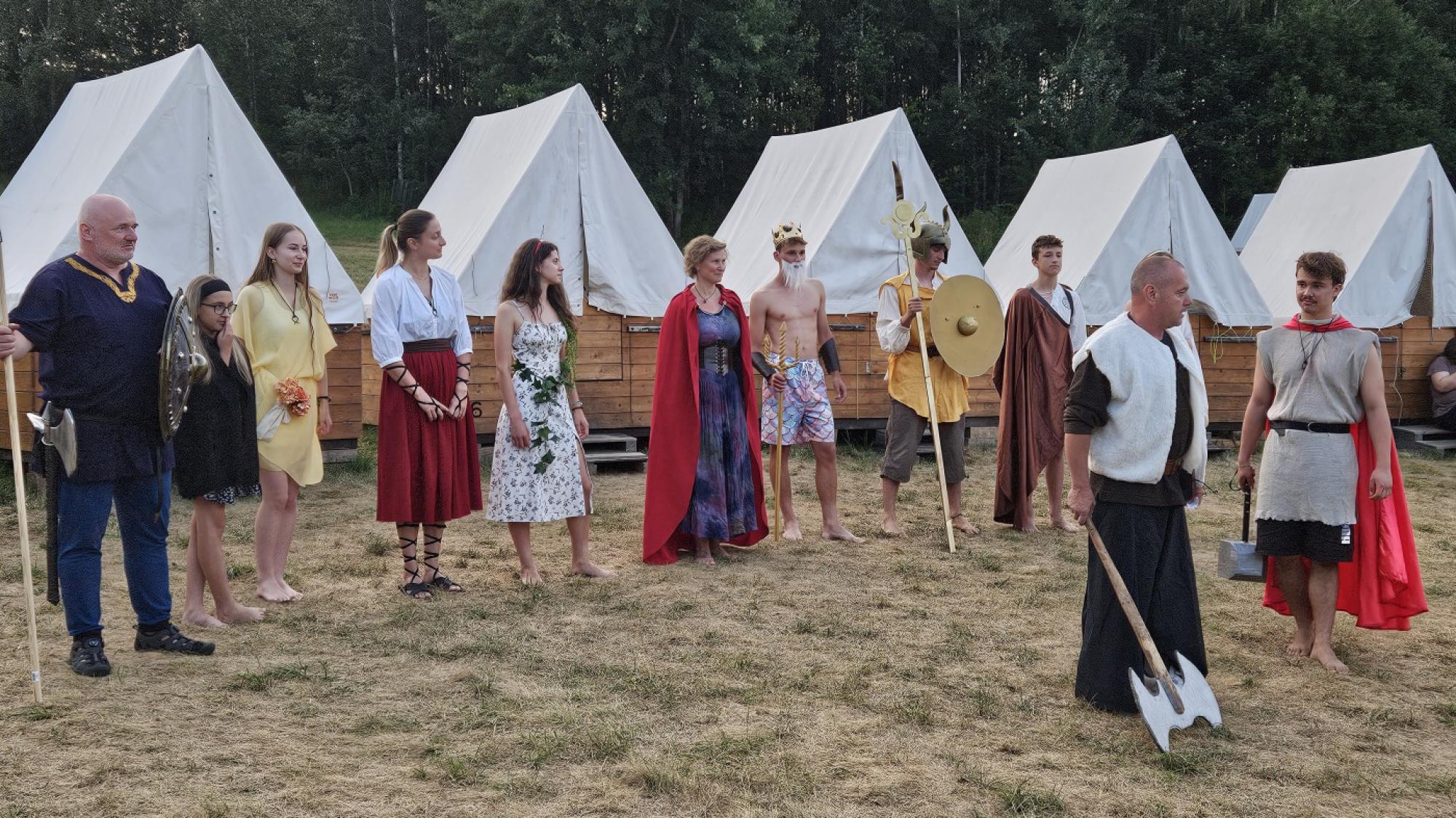 Foto z galerie „Vikingové 1.den sobota“