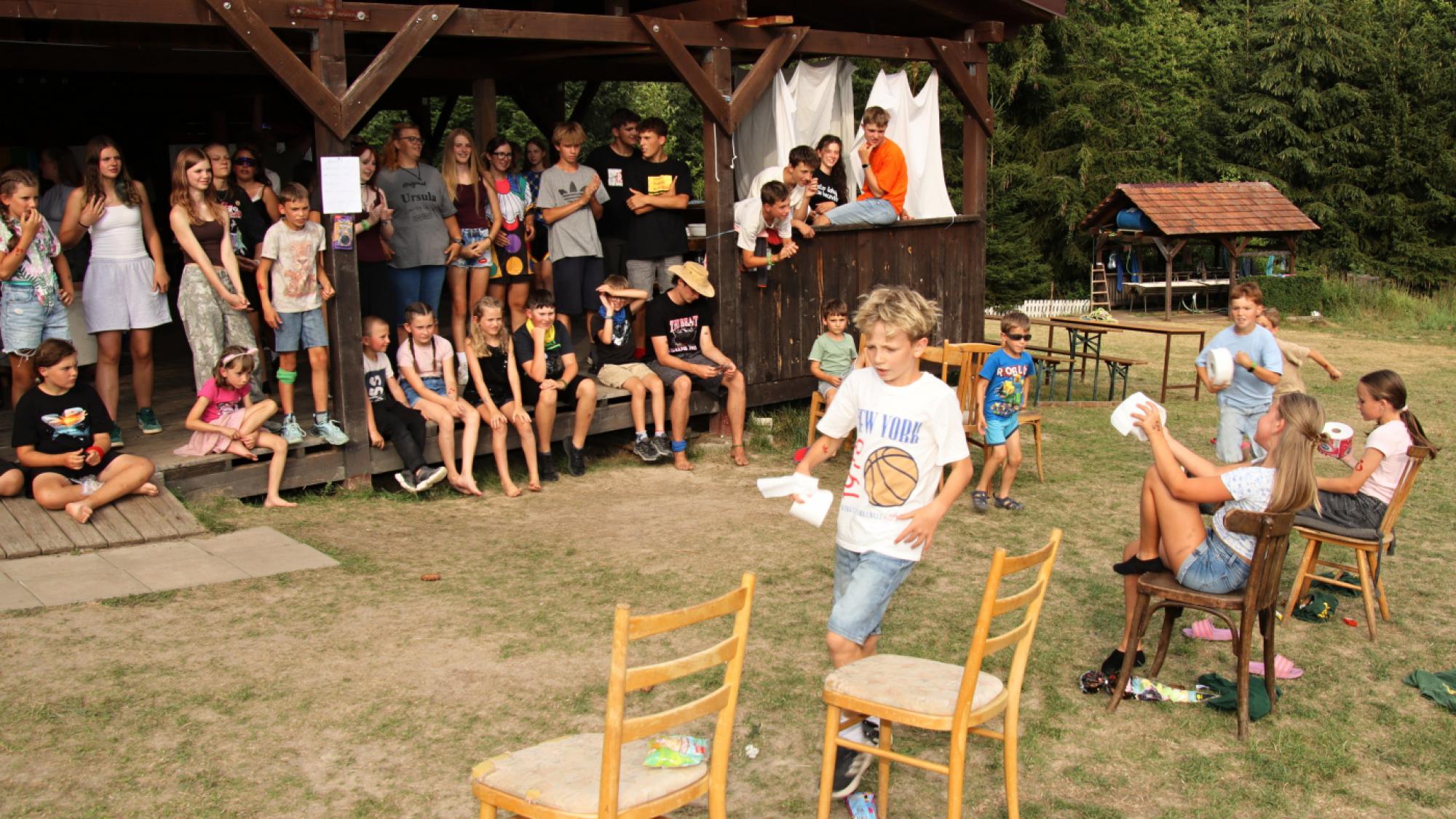 Foto z galerie „Vikingové 9.den neděle“
