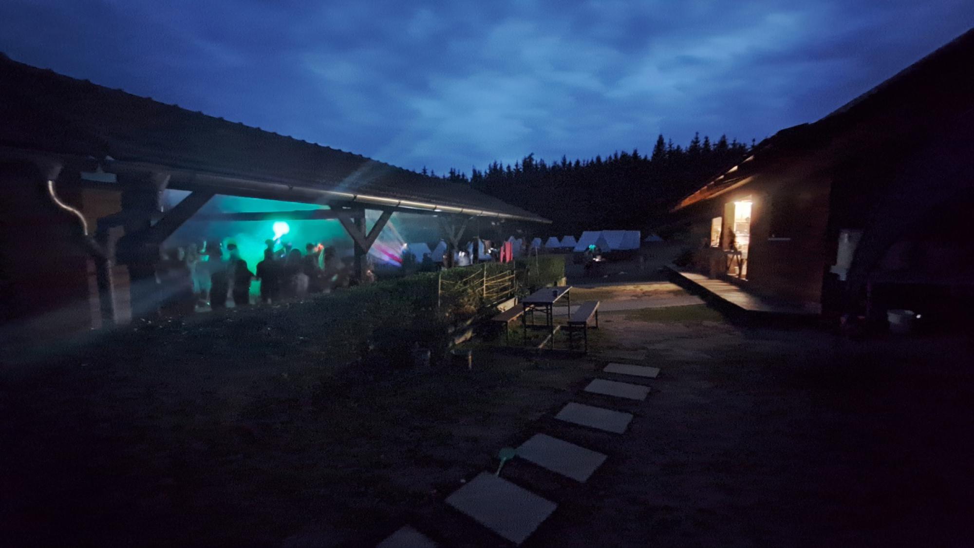 Foto z galerie „Vikingové 9.den neděle“