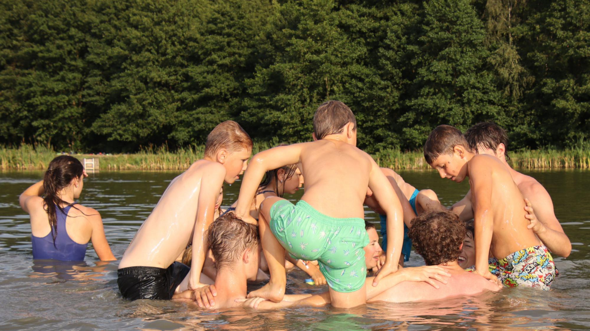 Foto z galerie „Vikingové 13.den čtvrtek“