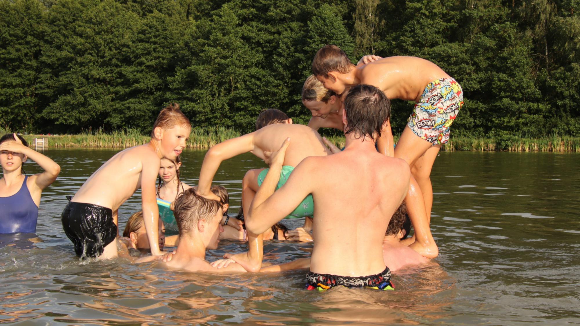 Foto z galerie „Vikingové 13.den čtvrtek“