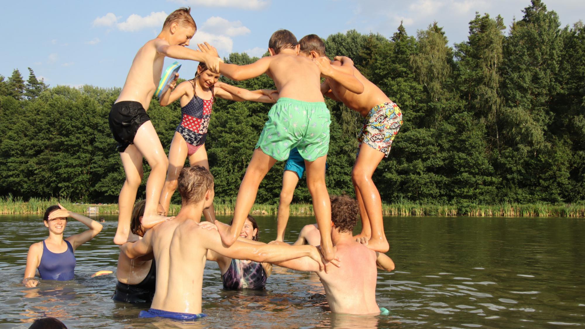 Foto z galerie „Vikingové 13.den čtvrtek“
