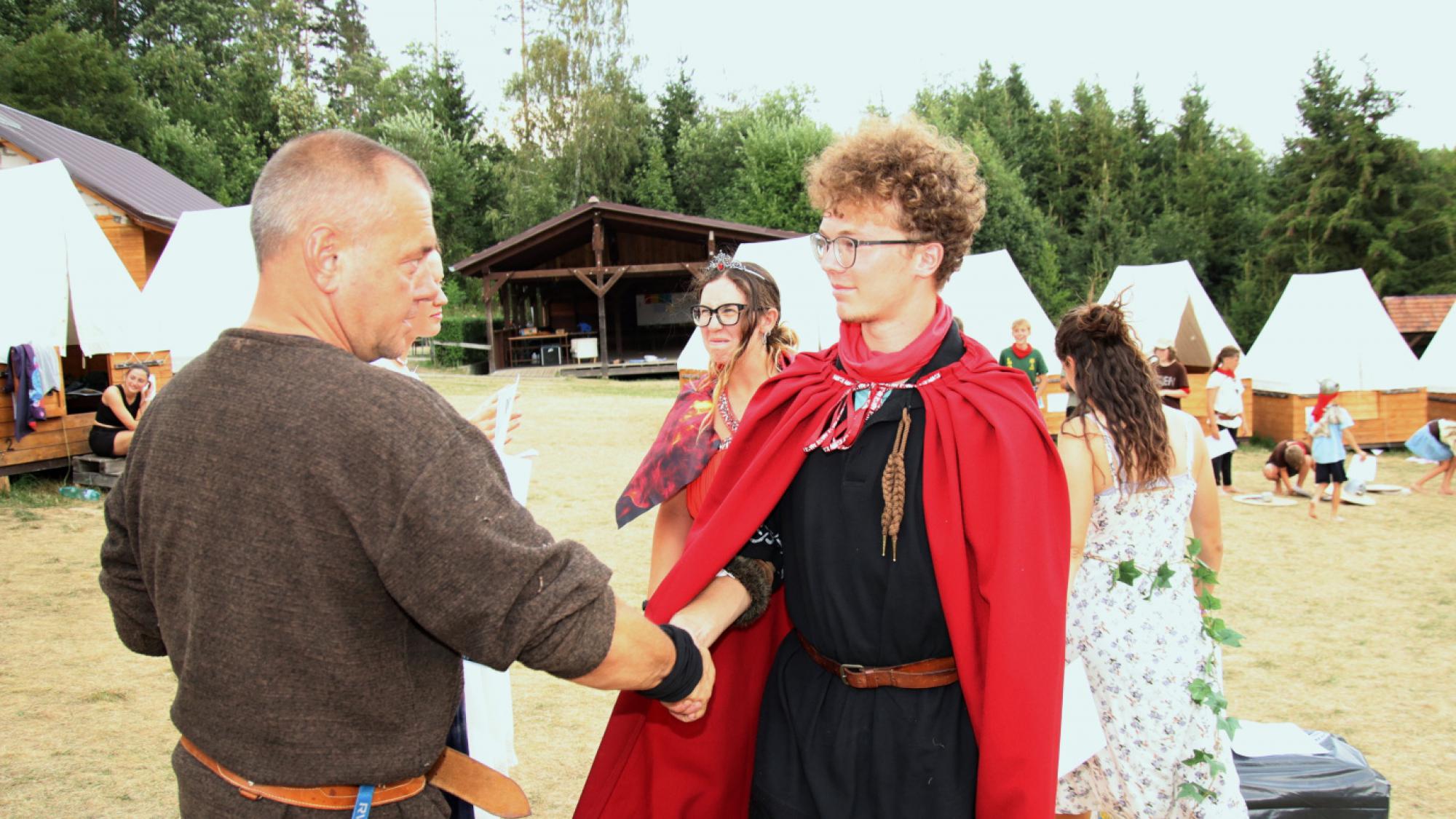 Foto z galerie „Vikingové 14.den pátek“