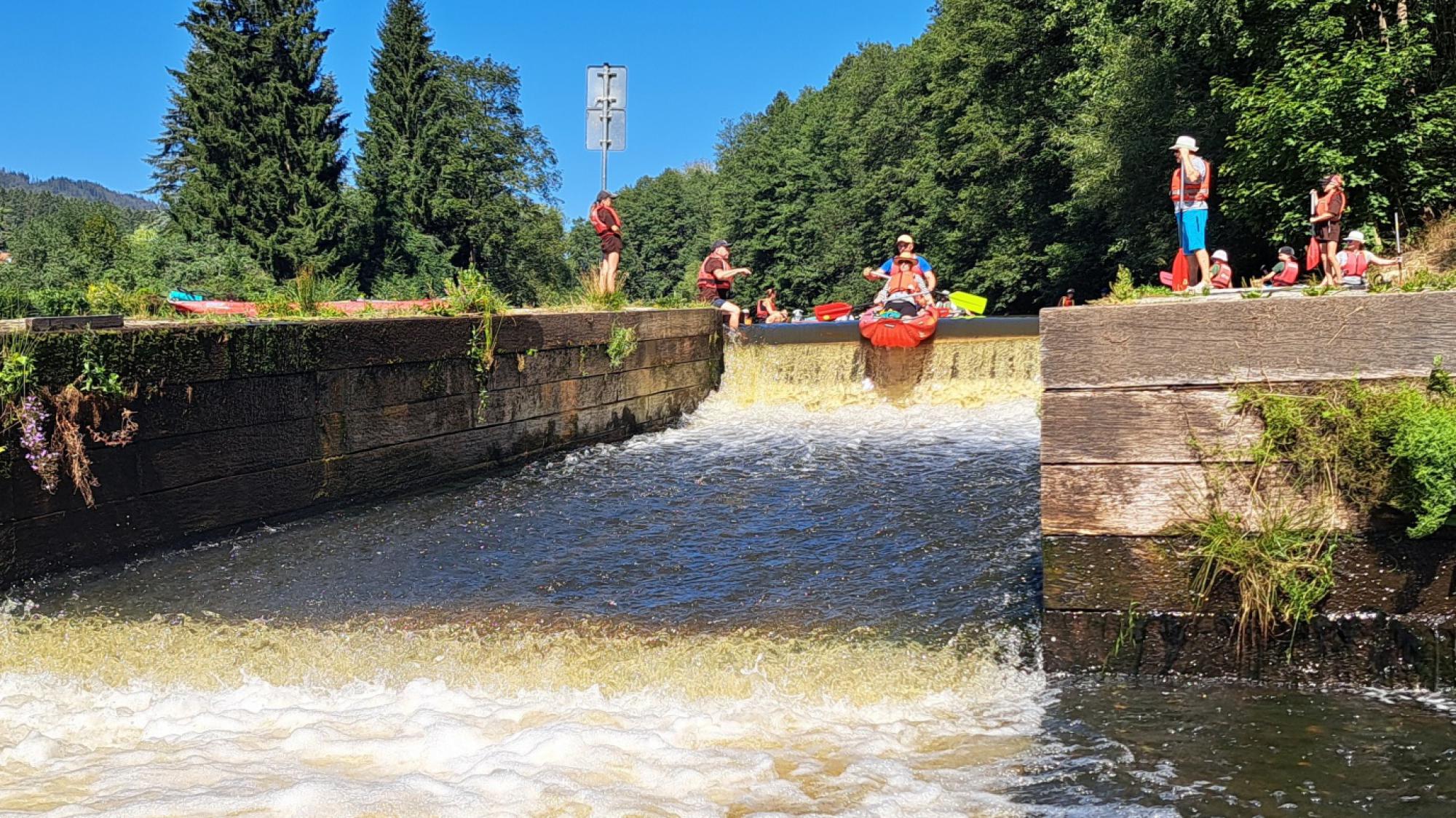 Foto z galerie „Vodácká výprava - Vltava 2026“
