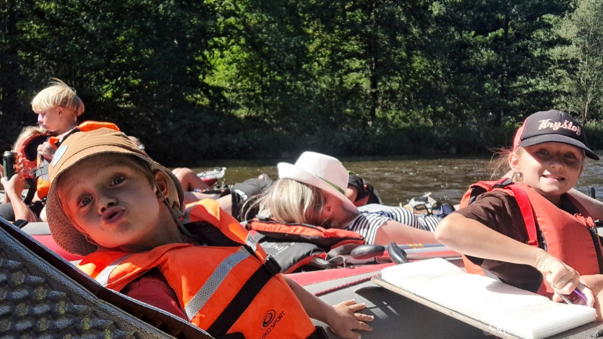 Foto z galerie „Vodácká výprava - Vltava 2026“