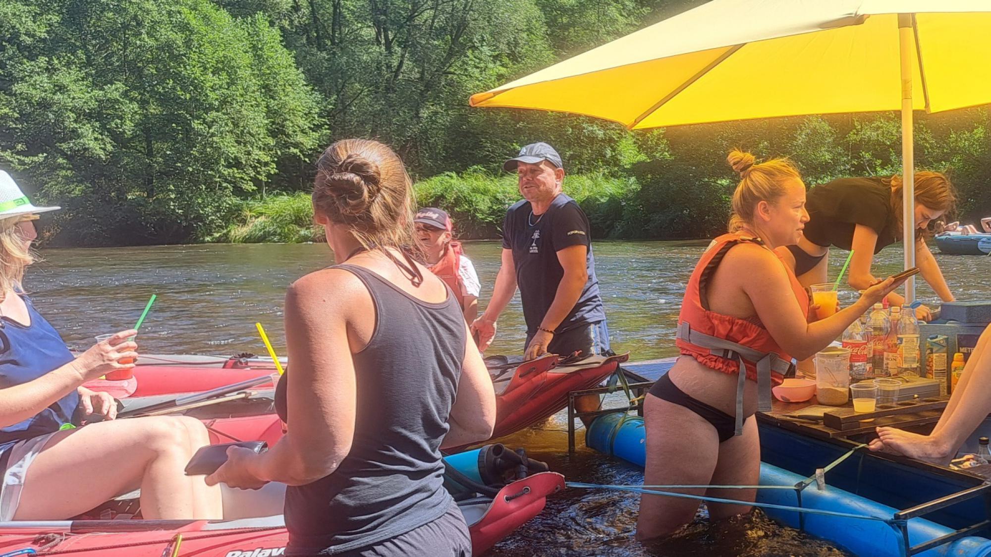 Foto z galerie „Vodácká výprava - Vltava 2026“