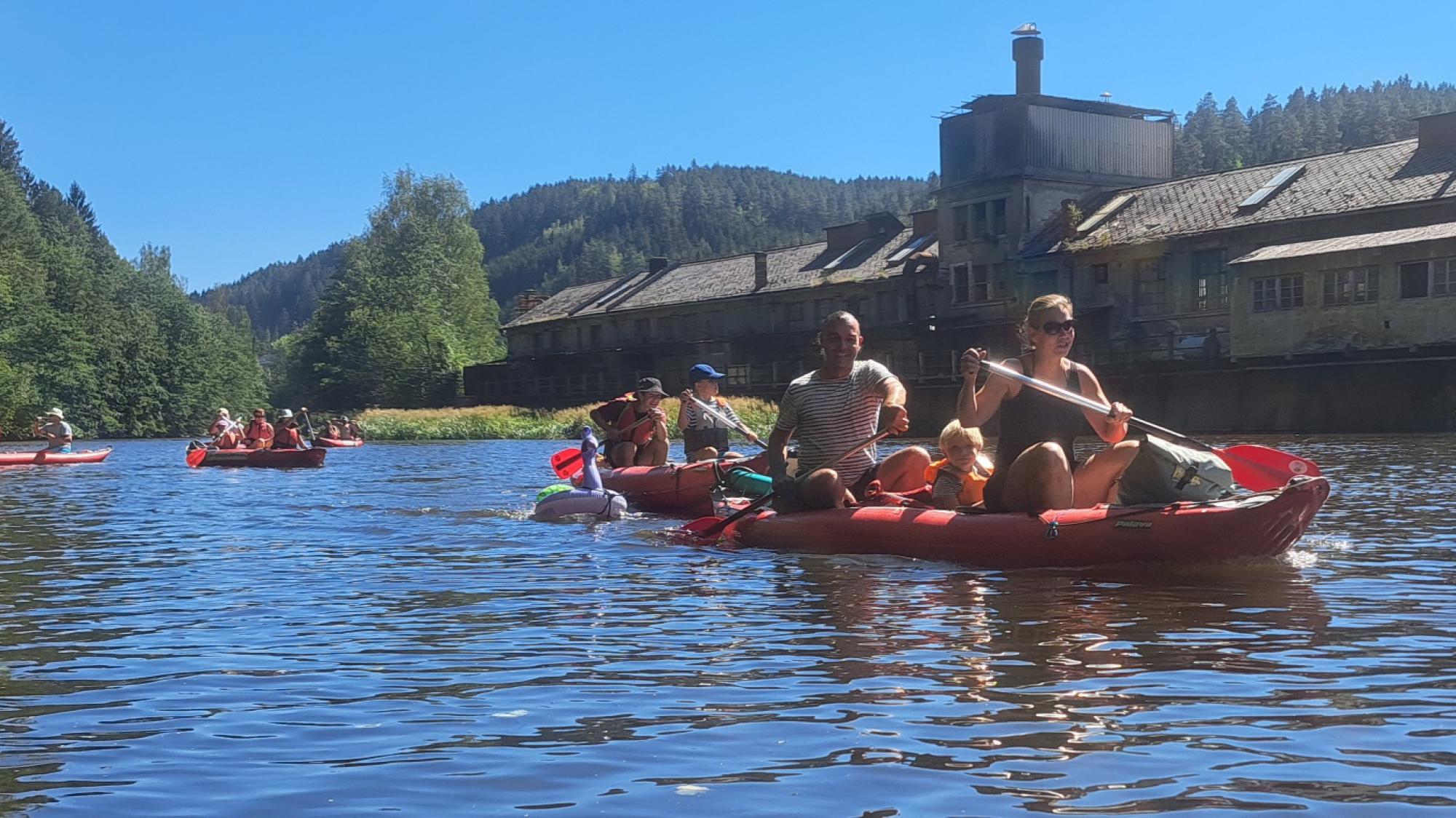Foto z galerie „Vodácká výprava - Vltava 2026“