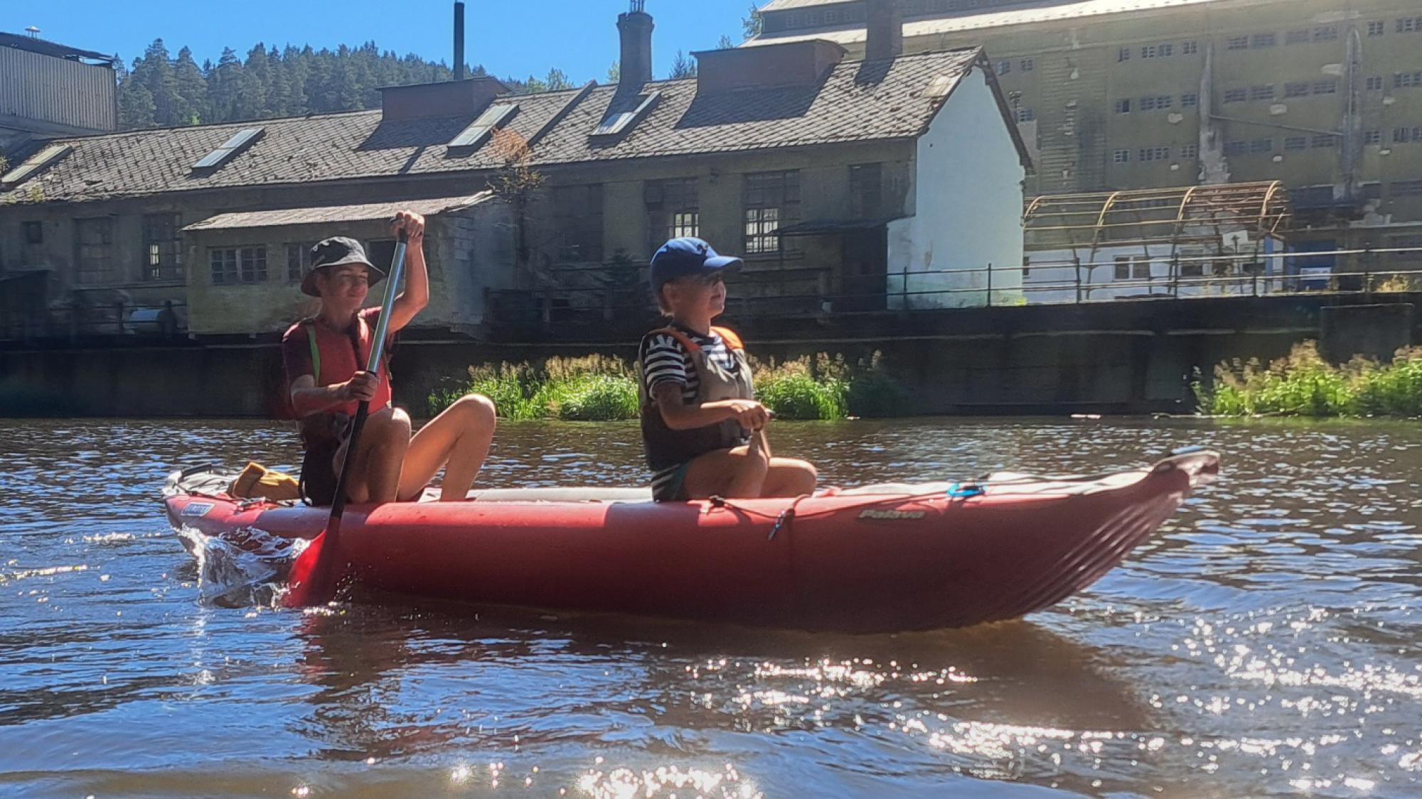Foto z galerie „Vodácká výprava - Vltava 2026“